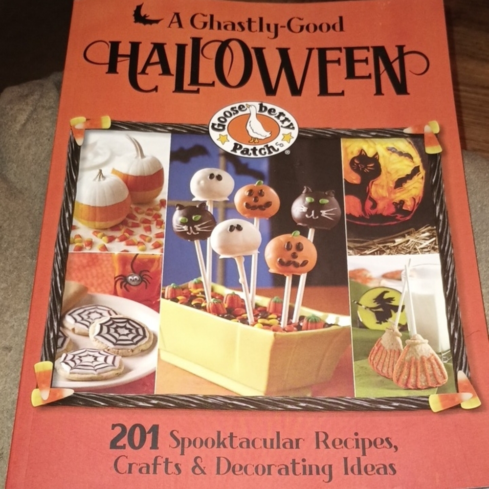 Halloween Cookbook - Orange